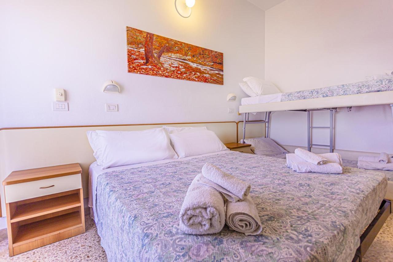 בלריה-איגאה מרינה Hotel Continental מראה חיצוני תמונה